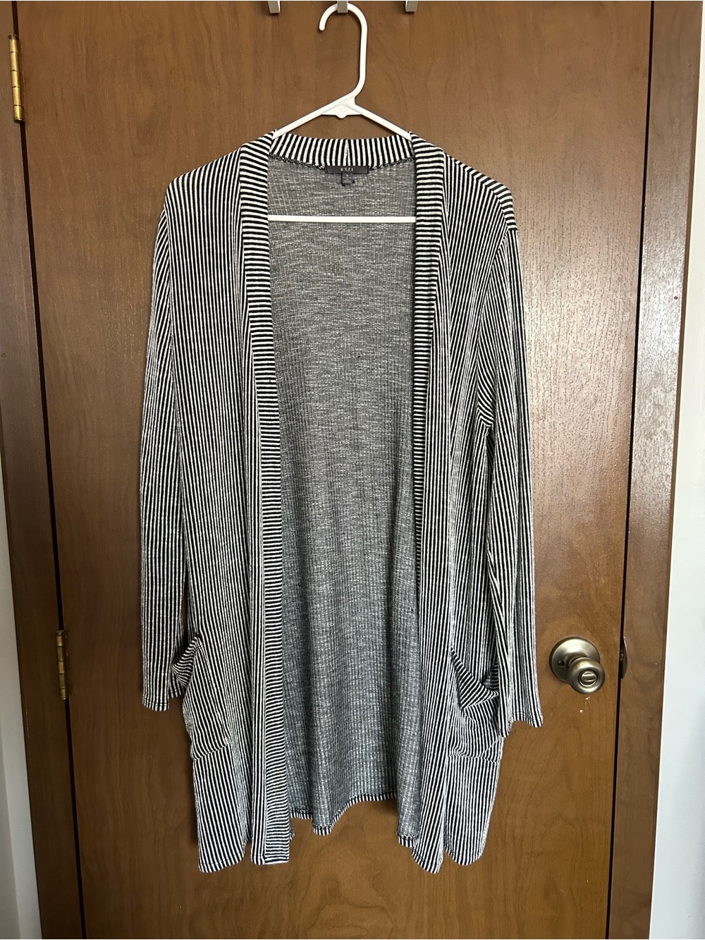 Striped Open-Front Cardigan Sweater - Gray/White